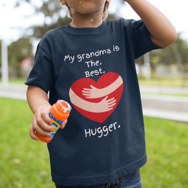 My grandma is The. Best. Hugger. Kids Crew Cotton T-Shirt for Boys Size 2, 4, 6, 8, 10, 12, 14 - Da Boss Mango AU - Navy